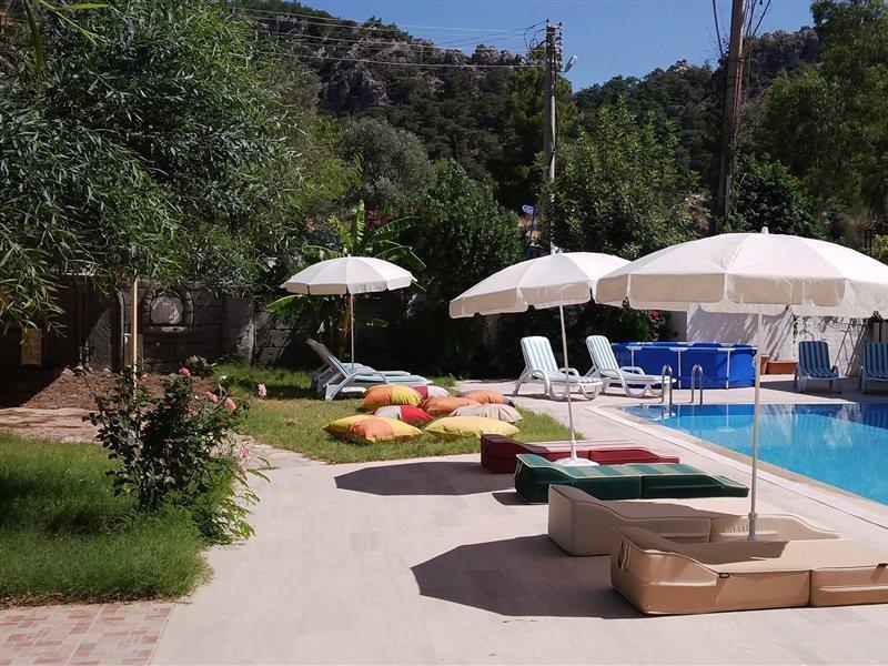 Zeus Turunc Hotel 3*